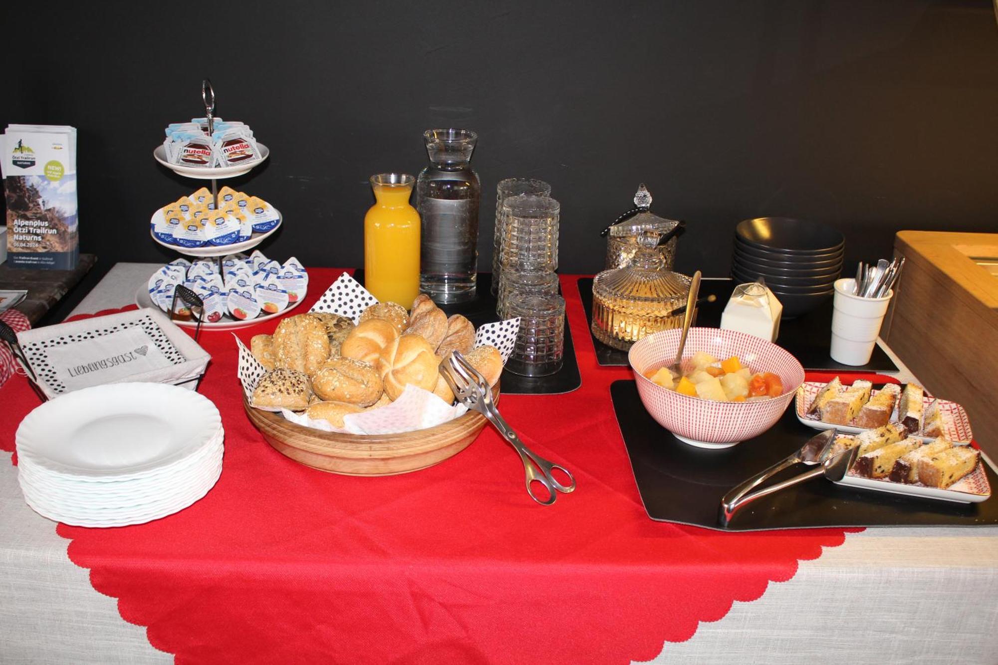Bed and Breakfast Garni Unterwegguetl Naturns Esterno foto